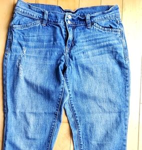 Old Navy "The Flirt" cropped jeans